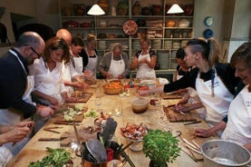 Clases de cocina y degustación de comida tradicional en Tirana.