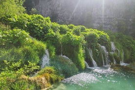 Excursion privée d'une journée aux lacs de Plitvice et à Rastoke au départ de Zagreb