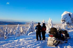 Ganztägige Schneemobilsafari