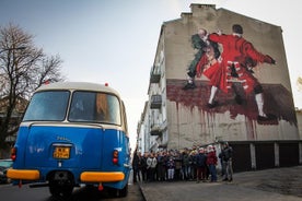 Ontdek de donkere kant van Warschau in de wijk Praga met Retro Bus