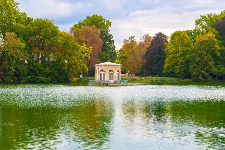 Pavilion on Carp's pond in Fontainebleau park, France