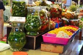 Tour de degustación de comida letona en el mercado central de Riga