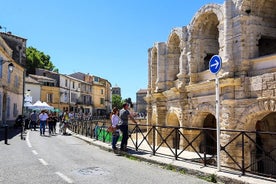 Tour privado a pie de medio día por Arles, historia, cultura y Van Gogh