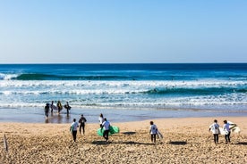 Aula de Surf em Grupo na Costa da Caparica Lisboa