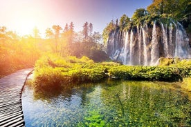 Plitvice-søerne og Rastoke-dagstur fra Zagreb (5 timer ved søerne)