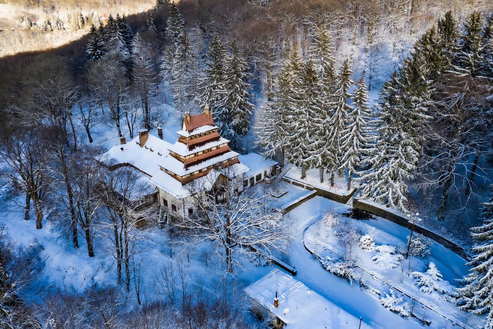 Hungary Matra Mountains snow.jpg