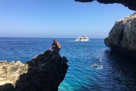 Safari en Jeep dans une grotte