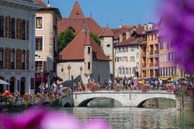 All-inclusive matomvisning i gamlebyen i Annecy med lokal guide