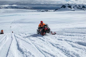 Reykjavik: Golden Circle Super Jeep and Snowmobile Tour