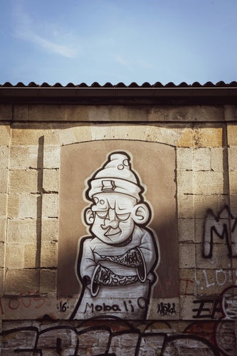 Bordeaux street art.jpg