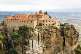 Excursão turística privada de 2 dias em Delphi e Meteora