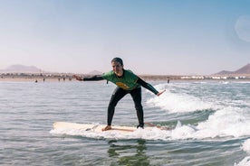 The Surftrip: 2,5 klst. morgunsurftími fyrir byrjendur, millistig og fjölskyldur