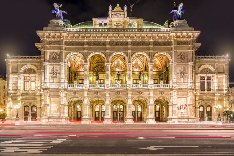 Vienna State Opera 3.jpg