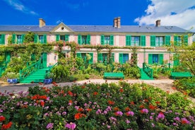 Full Day Giverny Monet's Gardens & Palace of Versailles