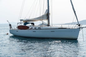 Private cruise to Cap d'Antibes and the Lérins Islands by sailboat