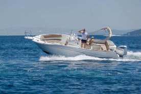 Excursión privada en barco con un experto local, totalmente personalizable