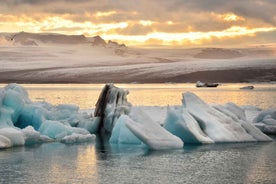 Frá Reykjavík: Ferðalag til jökullóns og norðurljósaferð