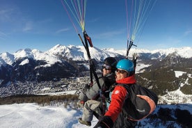 Vol totalement libre en parapente tandem à 1000 mètres d'altitude à Davos