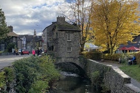 Antiga excursão autoguiada pelo distrito de Lake Ambleside e Waterhead