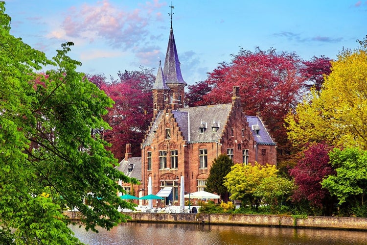 Minnewater Lake in Bruges.jpg