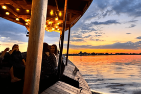 Riga: Sunset Boat Tour with Welcome Drink