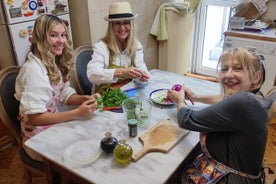 Cuisinez dans une maison locale - Un avant-goût des îles grecques à Athènes