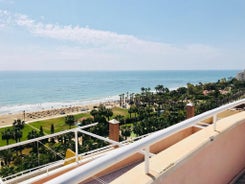 Apartamento de 3 dormitorios, 1º línea de playa en Marina d´Or