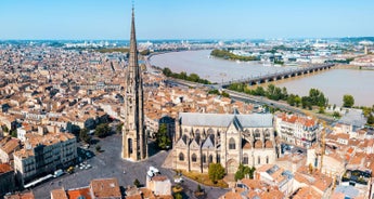 Cruise through the Aquitaine Region from Bordeaux to Royan, along the Gironde Estuary and the Garonne and Dordogne Rivers (port-to-port cruise)