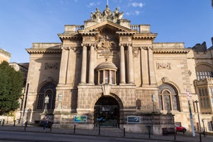 Bristol City Museum and Art Gallery