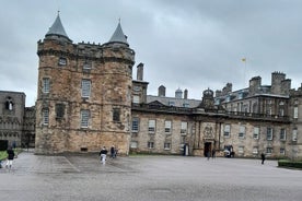 2 Hour Holyrood Palace Private Walking Tour