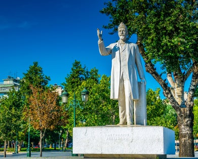 photo of view of Statue of Eleftherios Venizelos in Thessaloniki, Greece,Heraklion Greece.