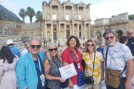 Private Ephesus Tours vanuit Port Kusadasi met een gidsende Engelse lunchbus