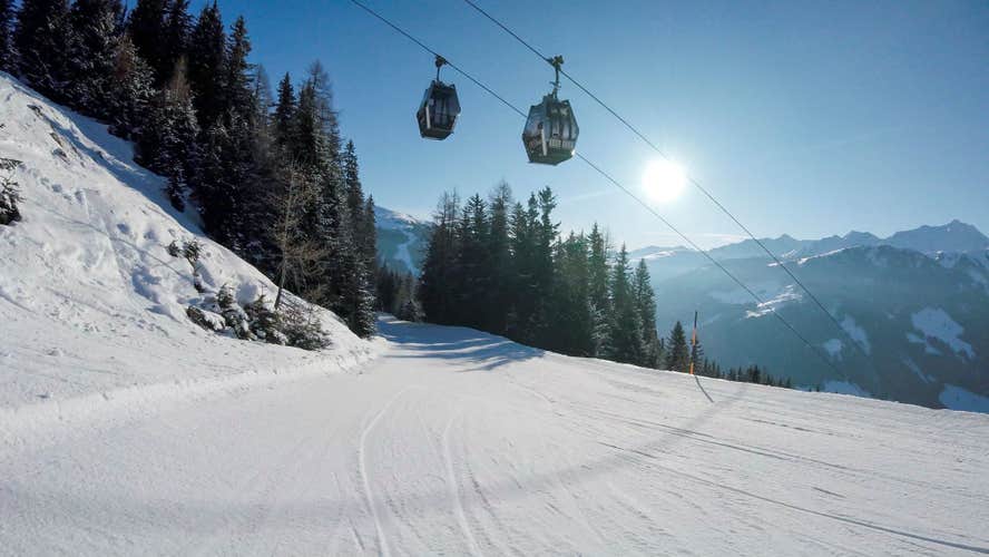 Skilift over ski slope in Gerlos