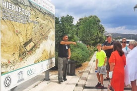 Explore Pamukkale en un tour en grupo pequeño