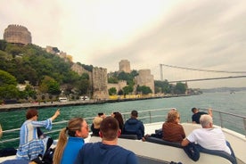 Dolmabahce Palace Tour and Bosphorus Yacht Cruise