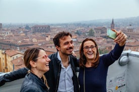 Tour a piedi privato con un abitante del luogo - romano per un giorno