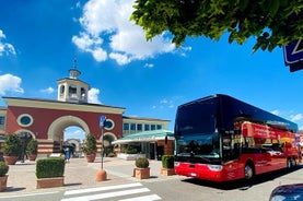 Tour per shopping all'outlet di Serravalle