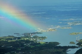 Jännittävä Atlantic Road trip vaellus, ranta ja ajaminen