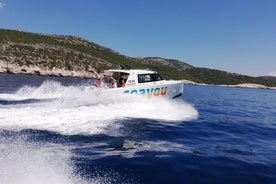 Privé watertaxi van Split naar het eiland Brac