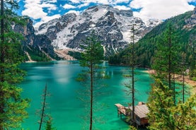 Viagem diurna privada às Dolomitas saindo de Veneza pela Mercedes Class e Lux