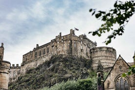 Edinburgh Castle: Highlights Tour with Tickets, Map & Guide