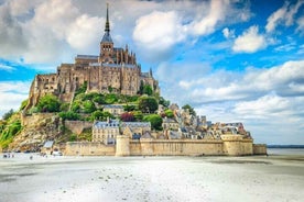 Sameiginleg ferð til Mont Saint-Michel: Sögulegt ævintýri