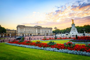 Photo of Westminster palace (Houses of Parliament) and Big Ben, London, UK.