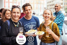 Tour privado de degustación de comida y bebida en Oporto con local