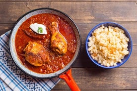 Culinária húngara e passeio opcional pelo mercado local