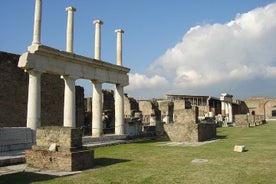 Amalfi-strönd: Pompei og Vesúvíus lítill hópur með Skip the line miða