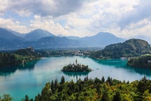 Multi-day coach tours