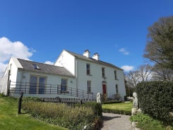 Abhainn Ri Farmhouse & Cottages