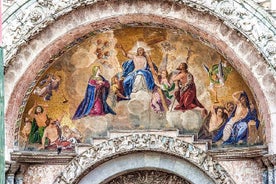 Tour pomeridiano della Basilica di San Marco e scoperta di Venezia con giro in gondola