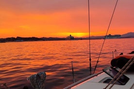 Croisière au coucher du soleil dans la vieille ville de Corfou sur un catamaran de luxe